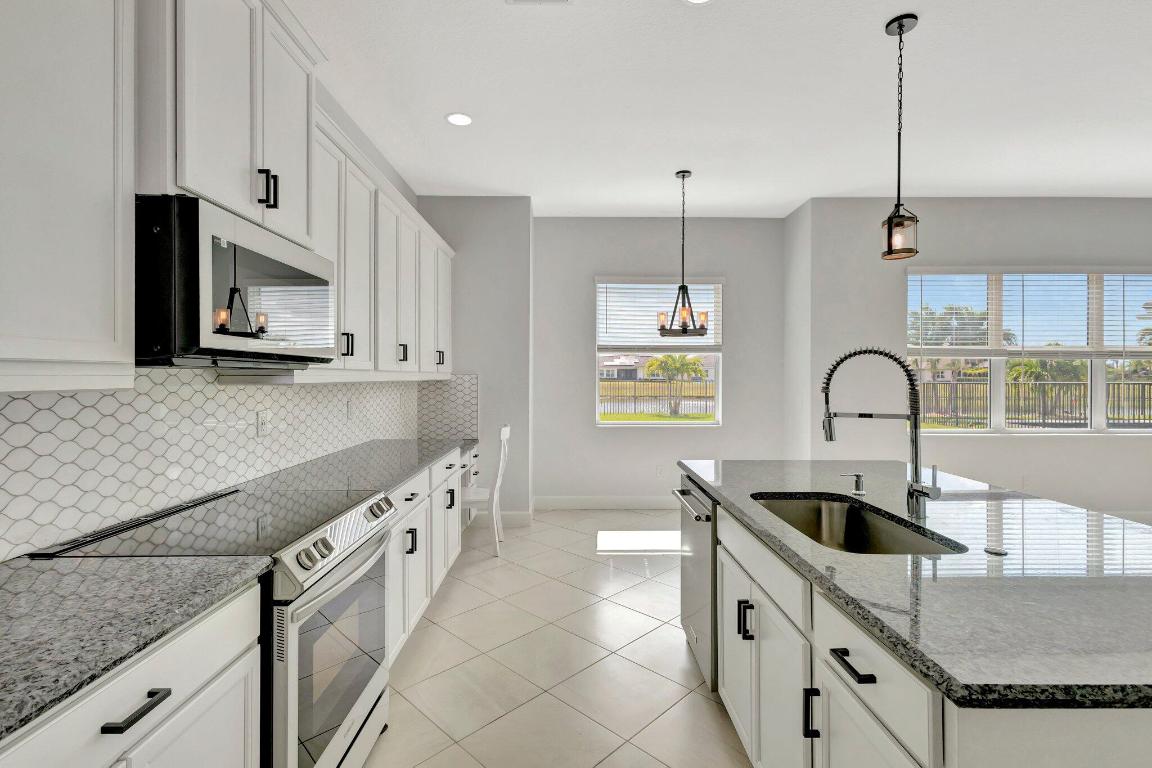 15775 Goldfinch Circle