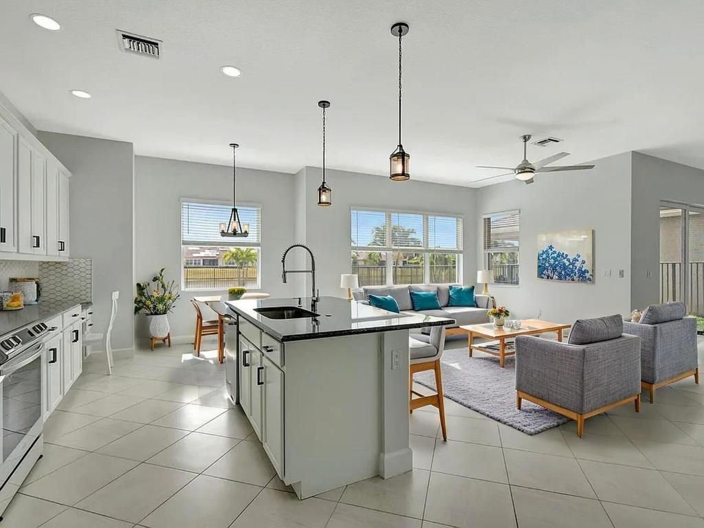 15775 Goldfinch Circle