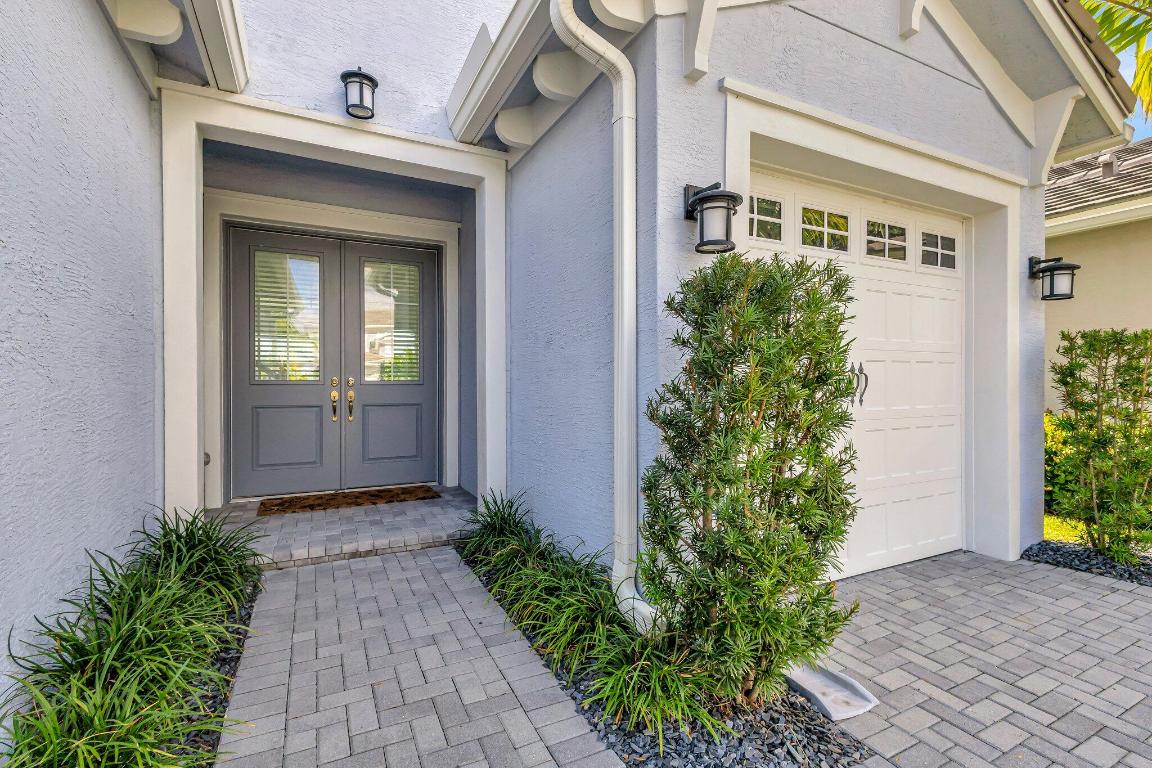 15775 Goldfinch Circle