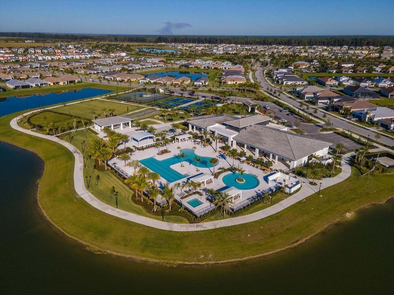 5320 Saint Armands Way