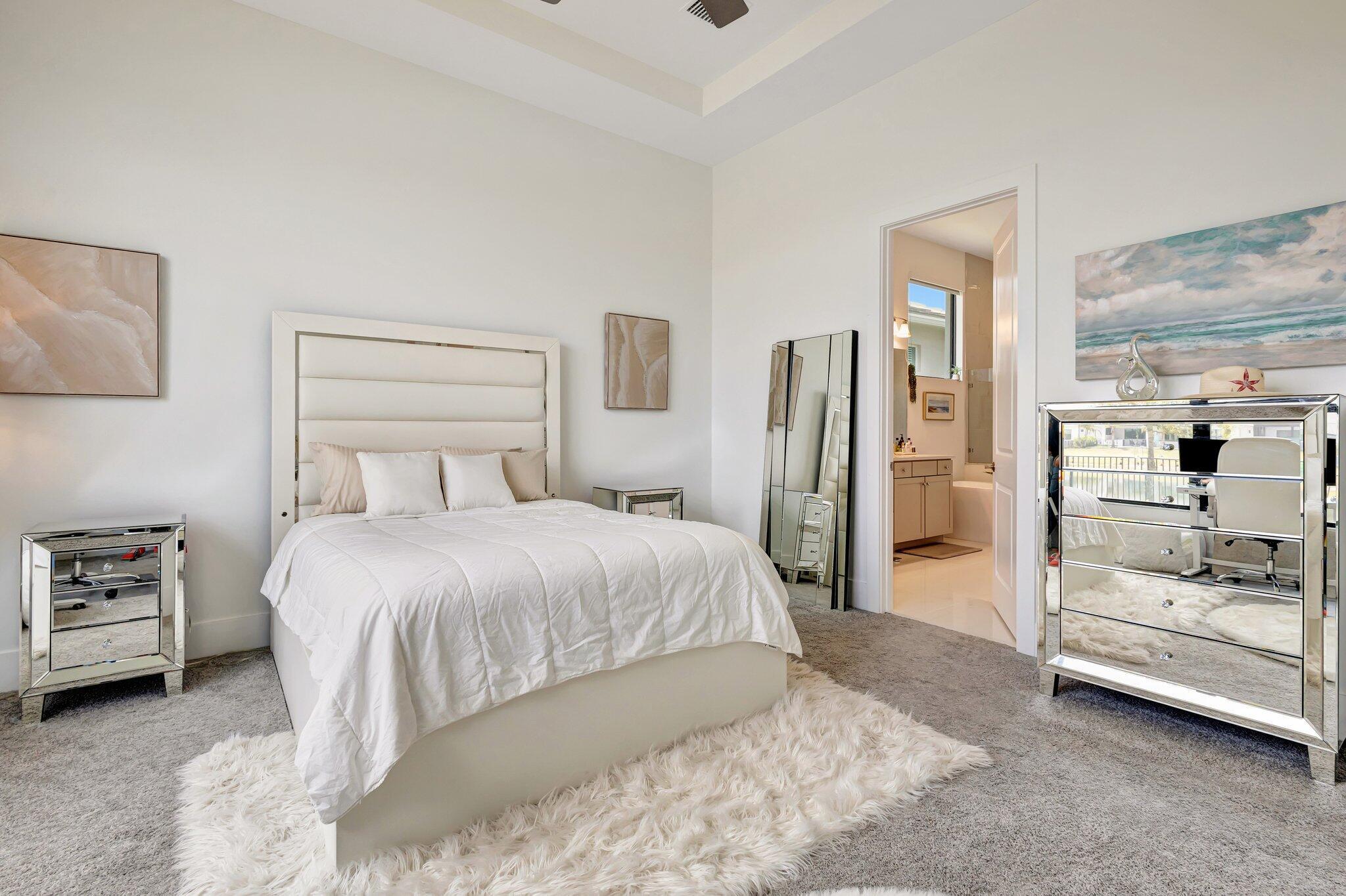 5320 Saint Armands Way