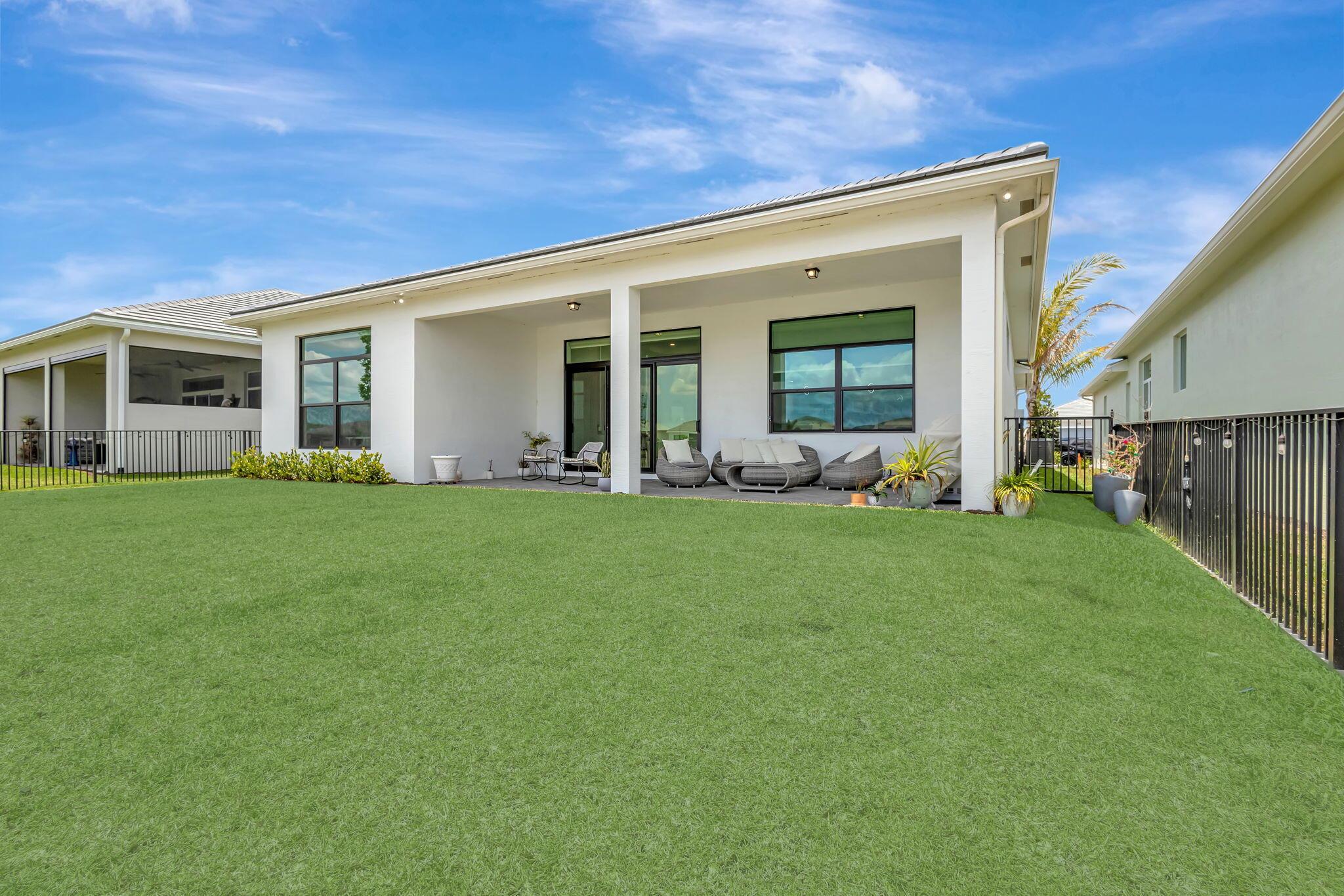 5320 Saint Armands Way