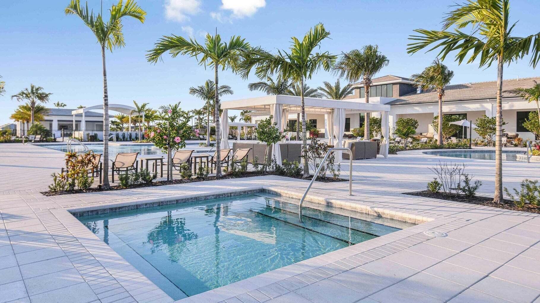 5320 Saint Armands Way
