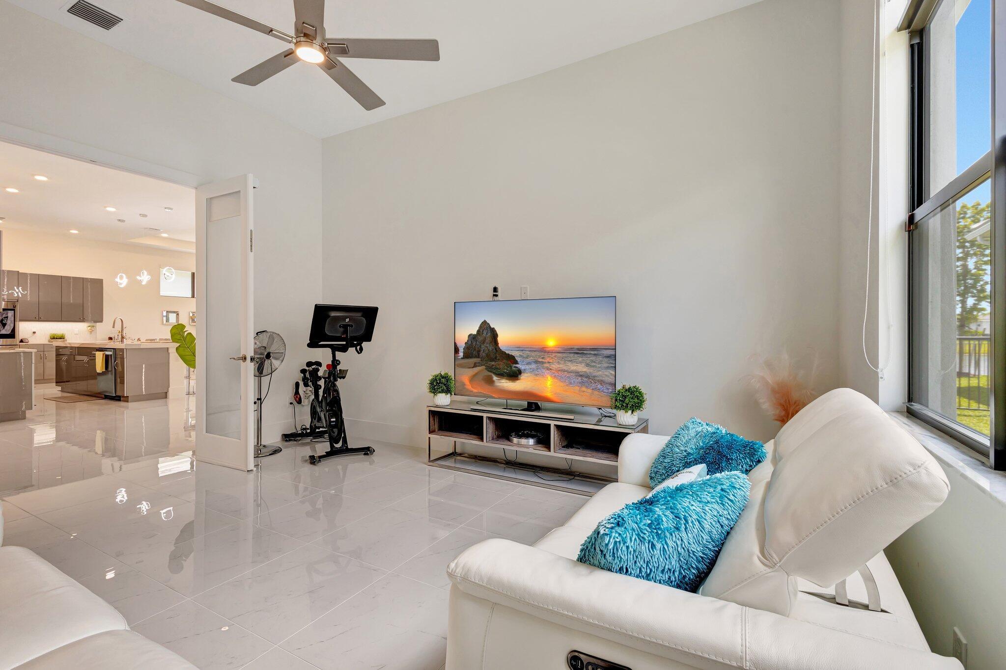 5320 Saint Armands Way