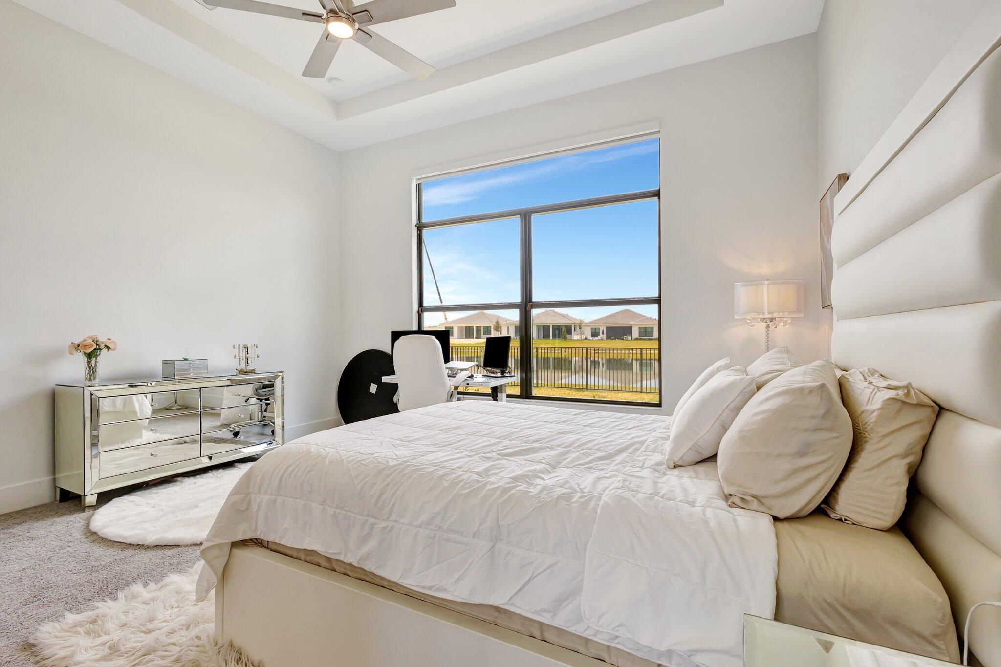 5320 Saint Armands Way