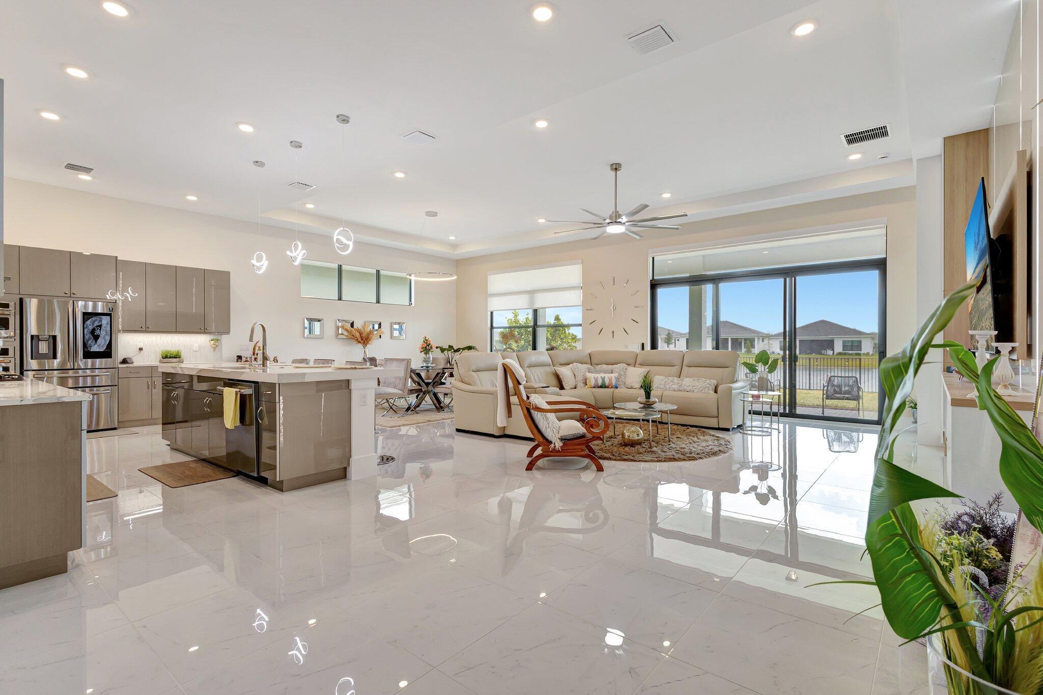 5320 Saint Armands Way