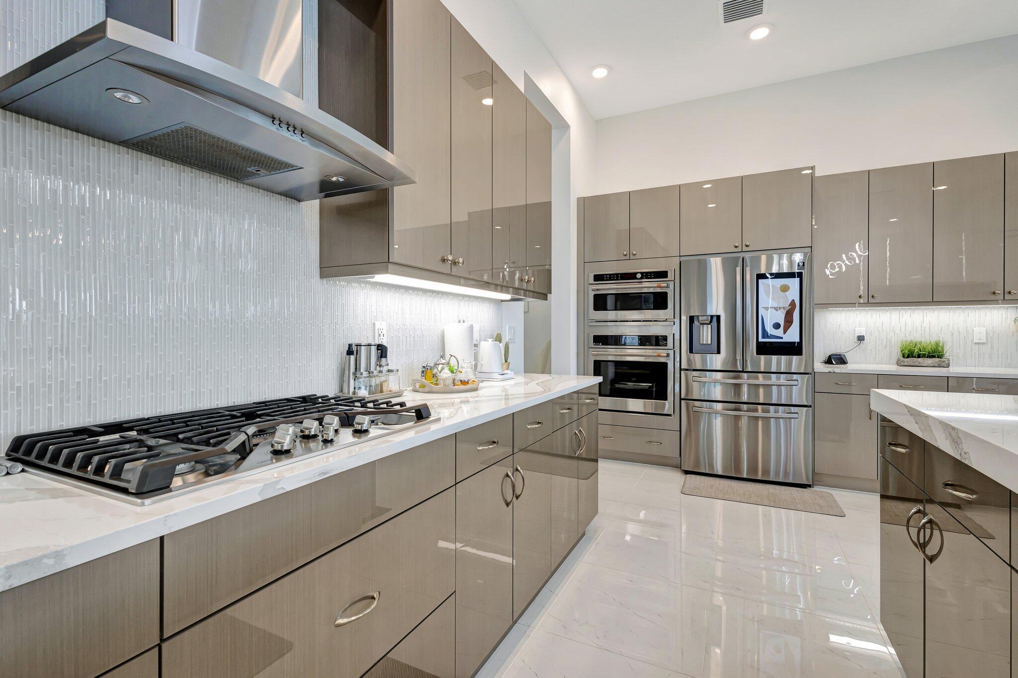 5320 Saint Armands Way