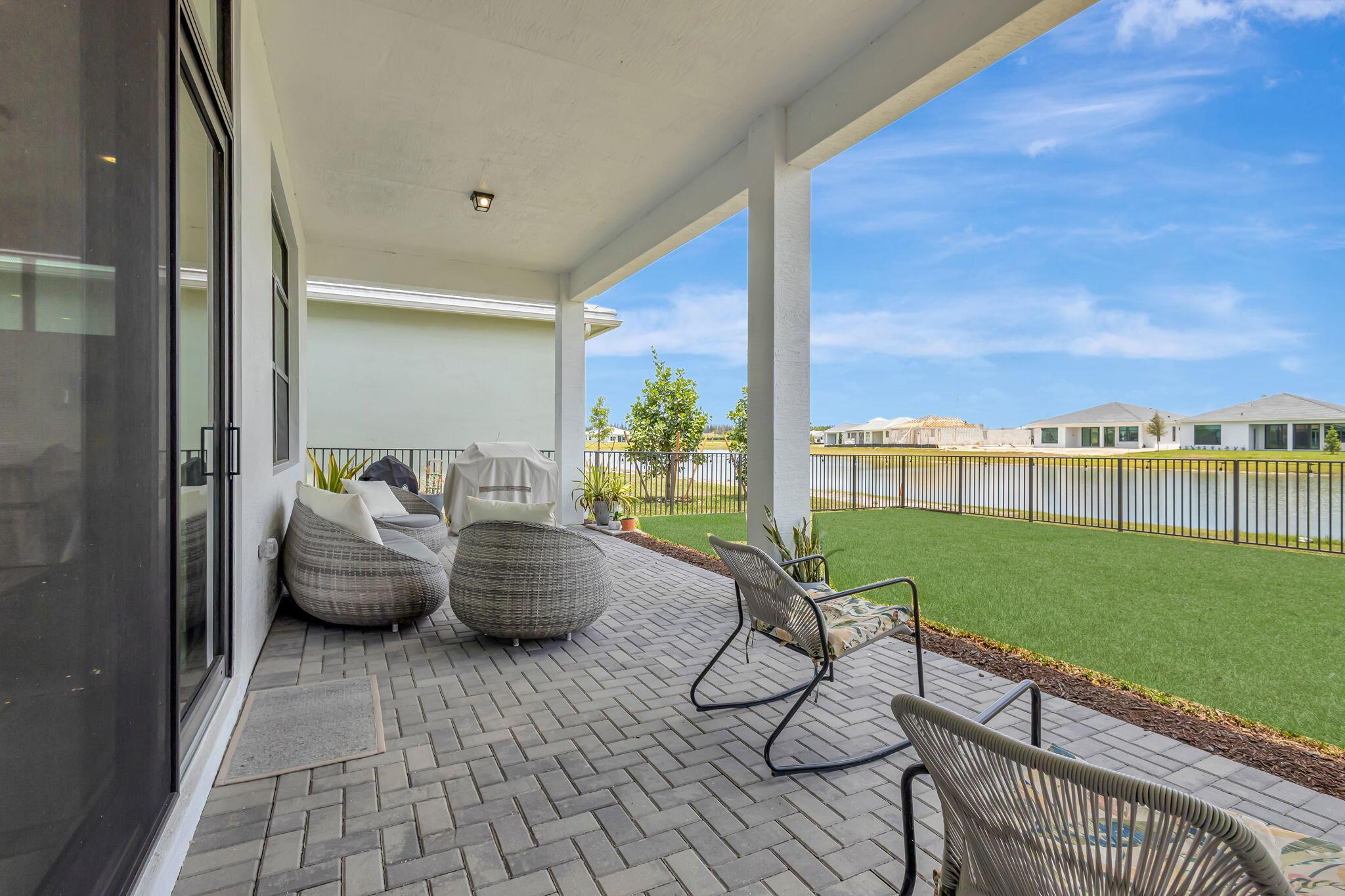 5320 Saint Armands Way