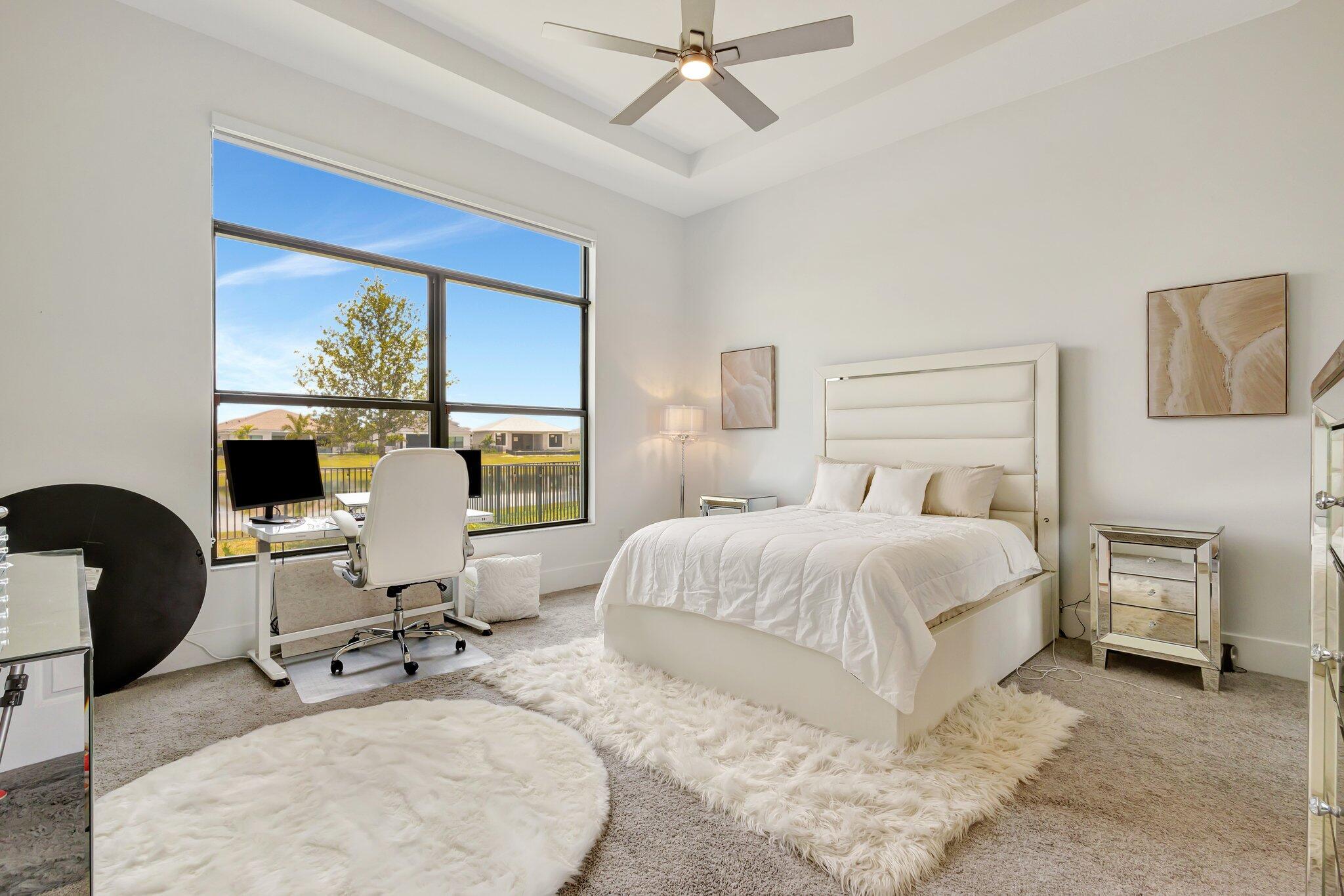 5320 Saint Armands Way