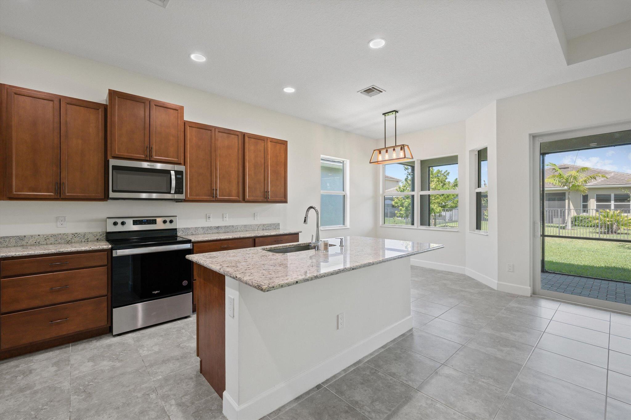4641 Woodland Way