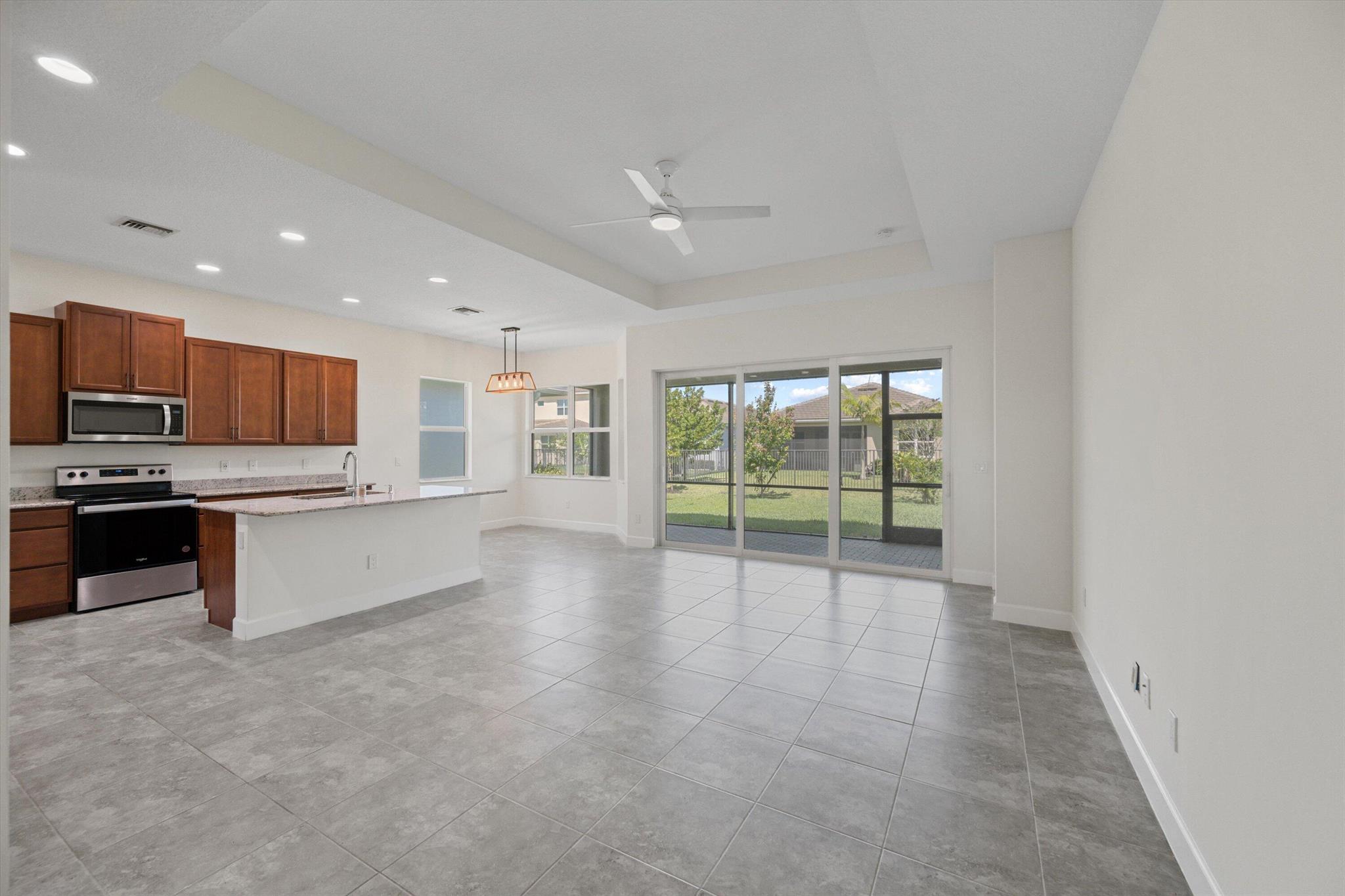 4641 Woodland Way