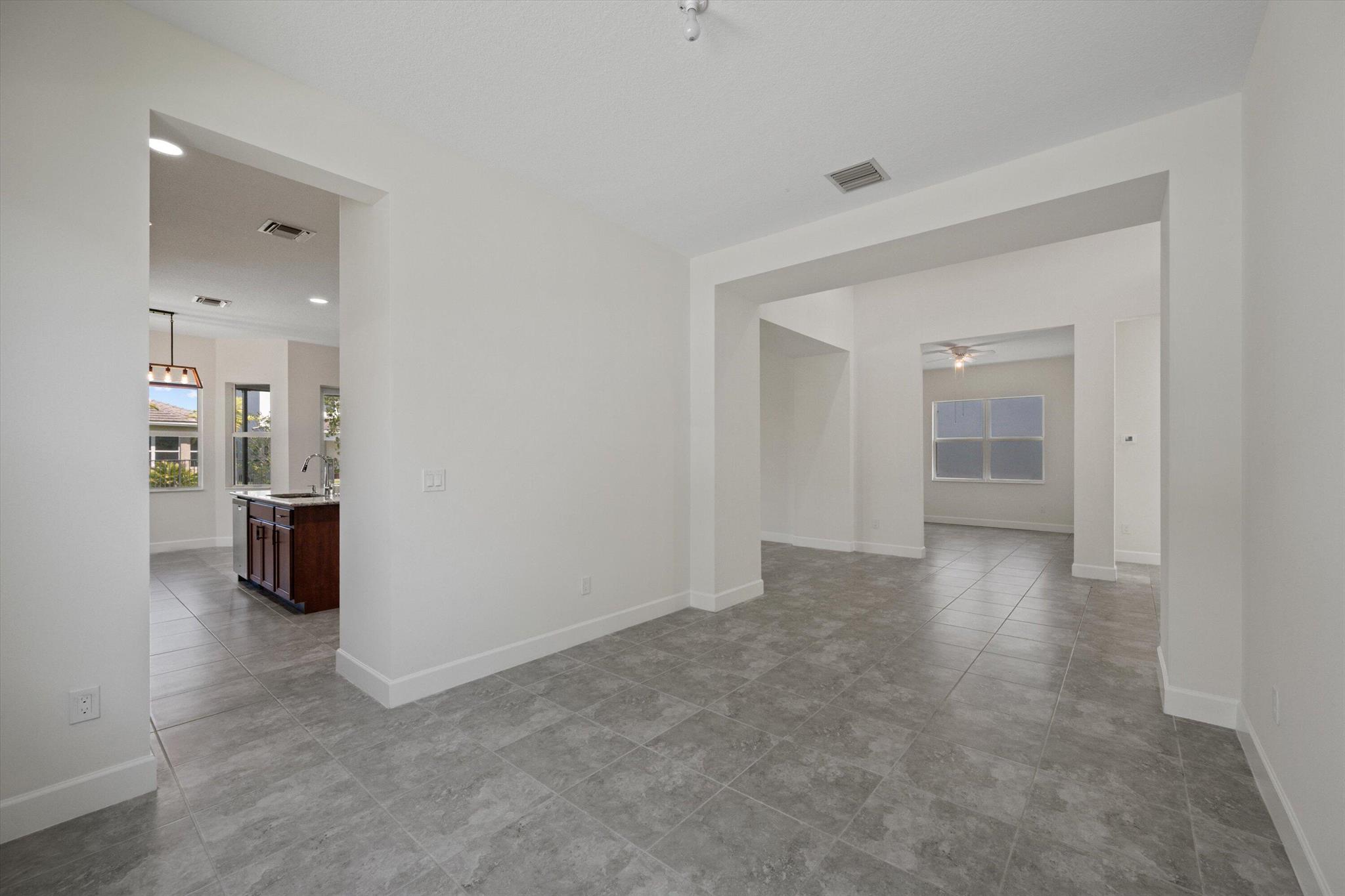 4641 Woodland Way