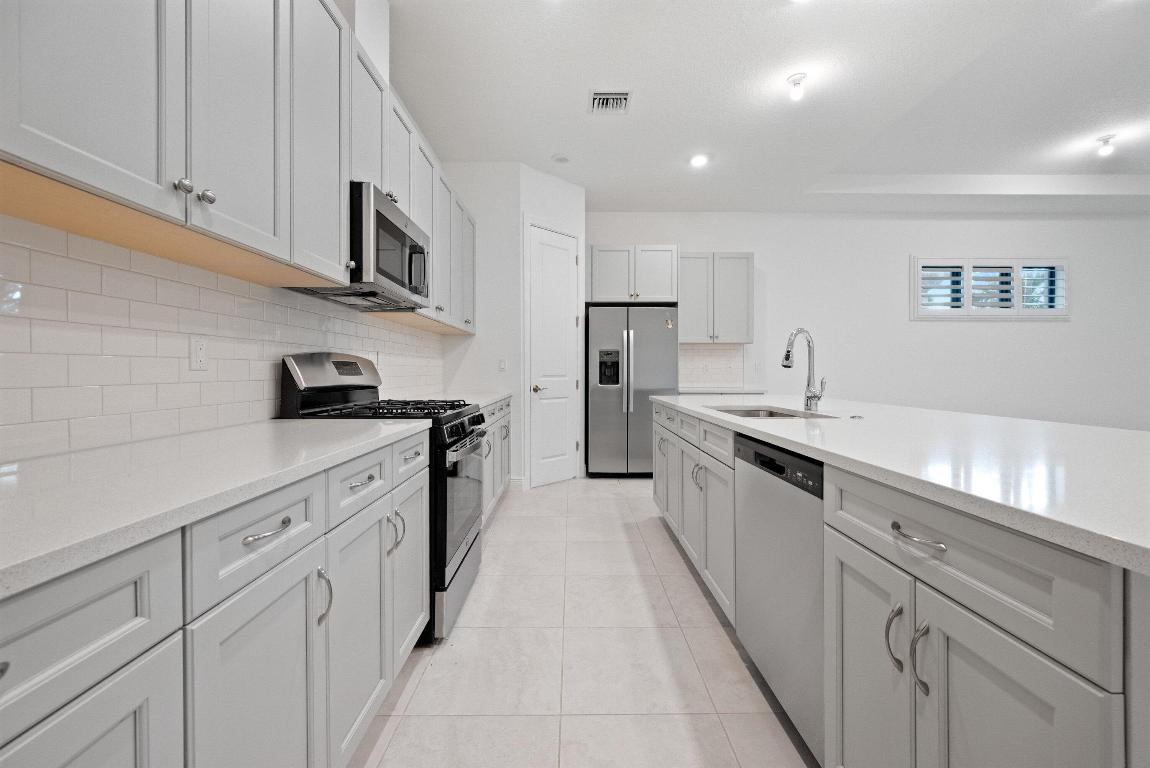 5546 Saint Armands Way