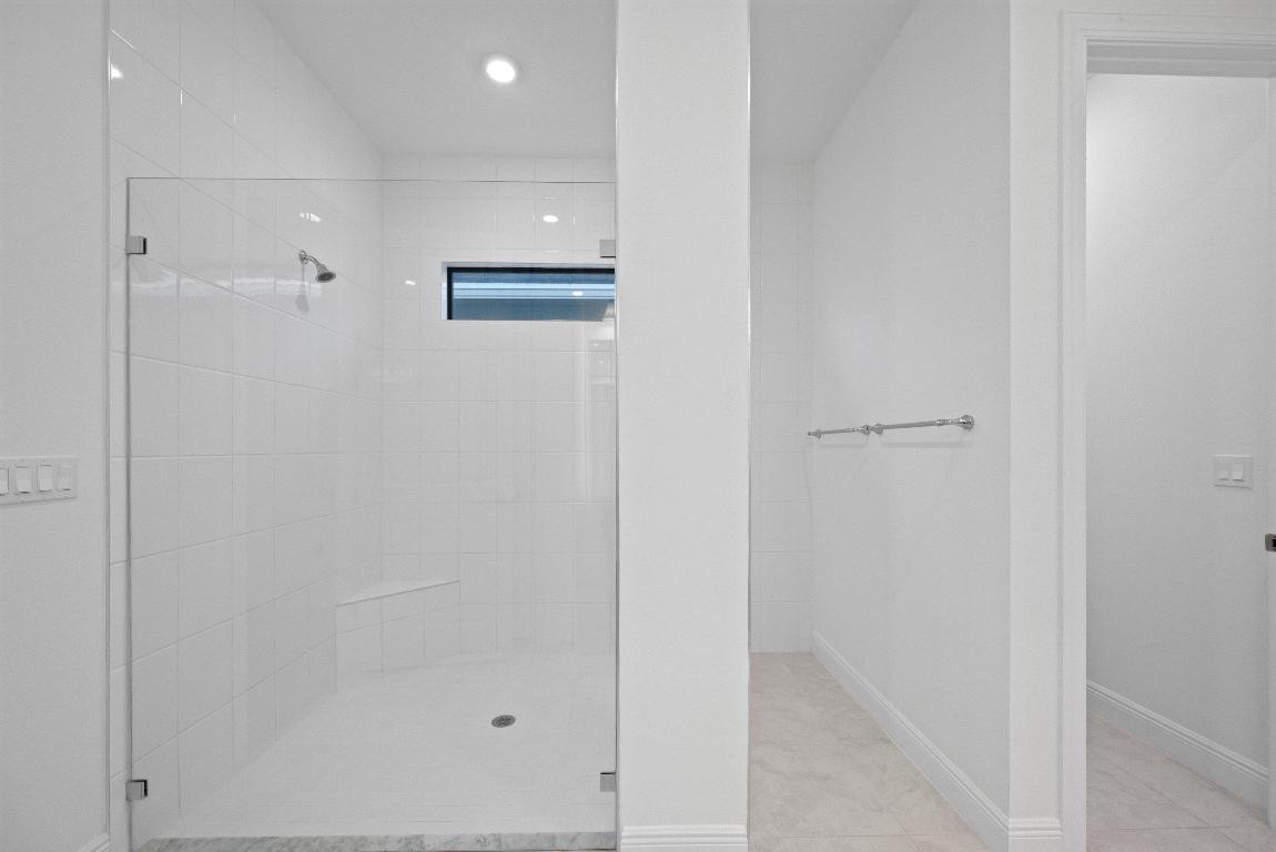 5546 Saint Armands Way