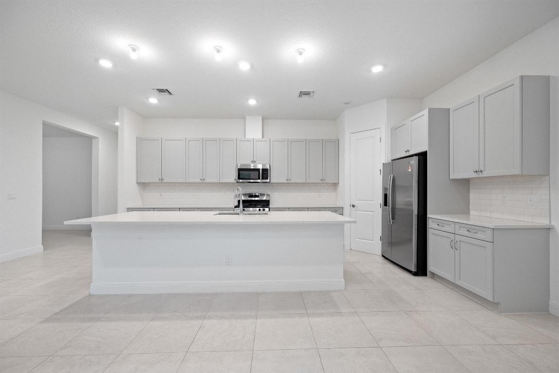 5546 Saint Armands Way