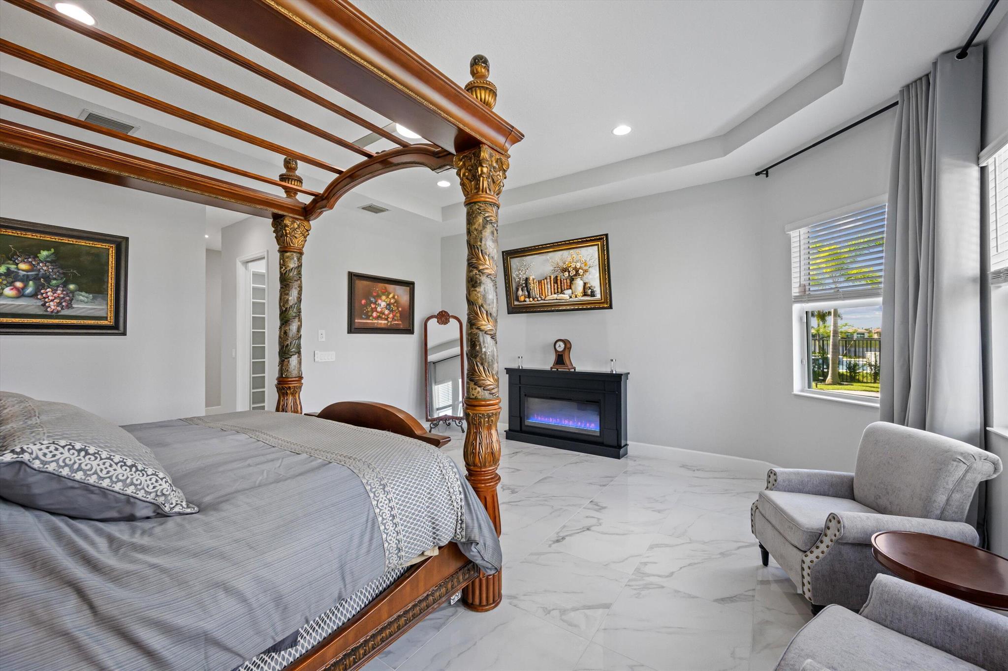 5603 Liberty Lane