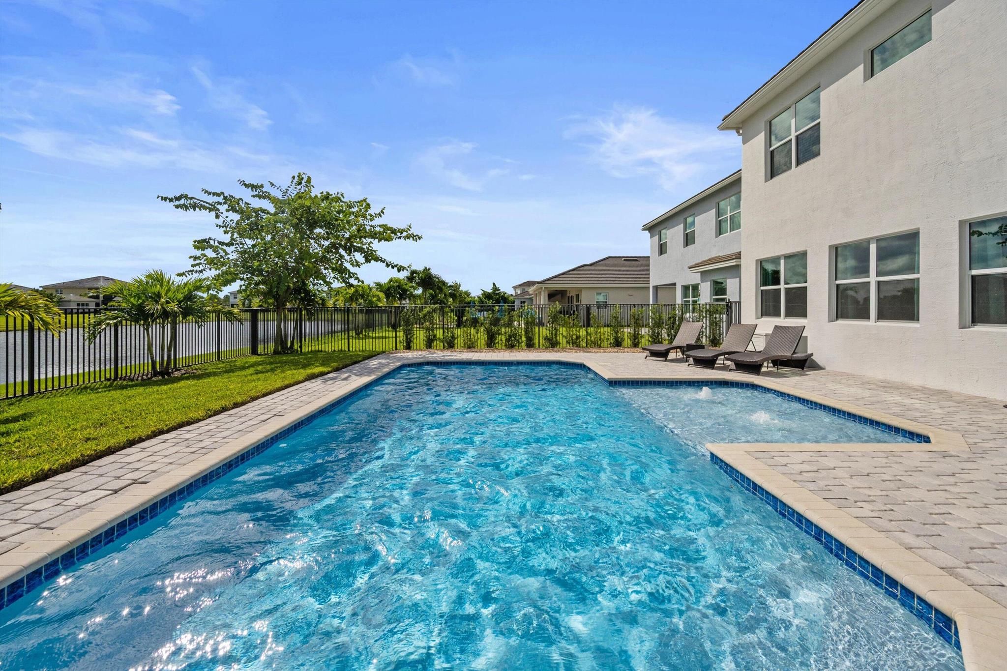 15769 Goldfinch Circle