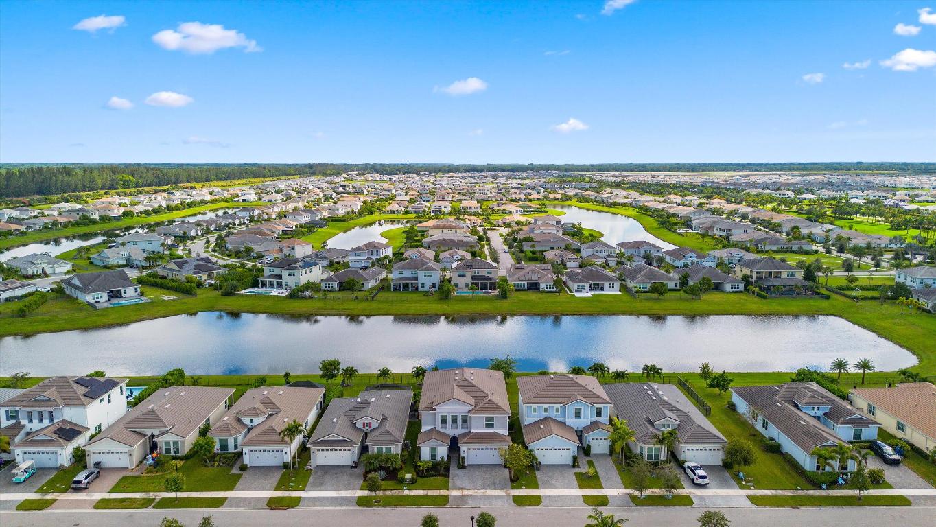 15769 Goldfinch Circle