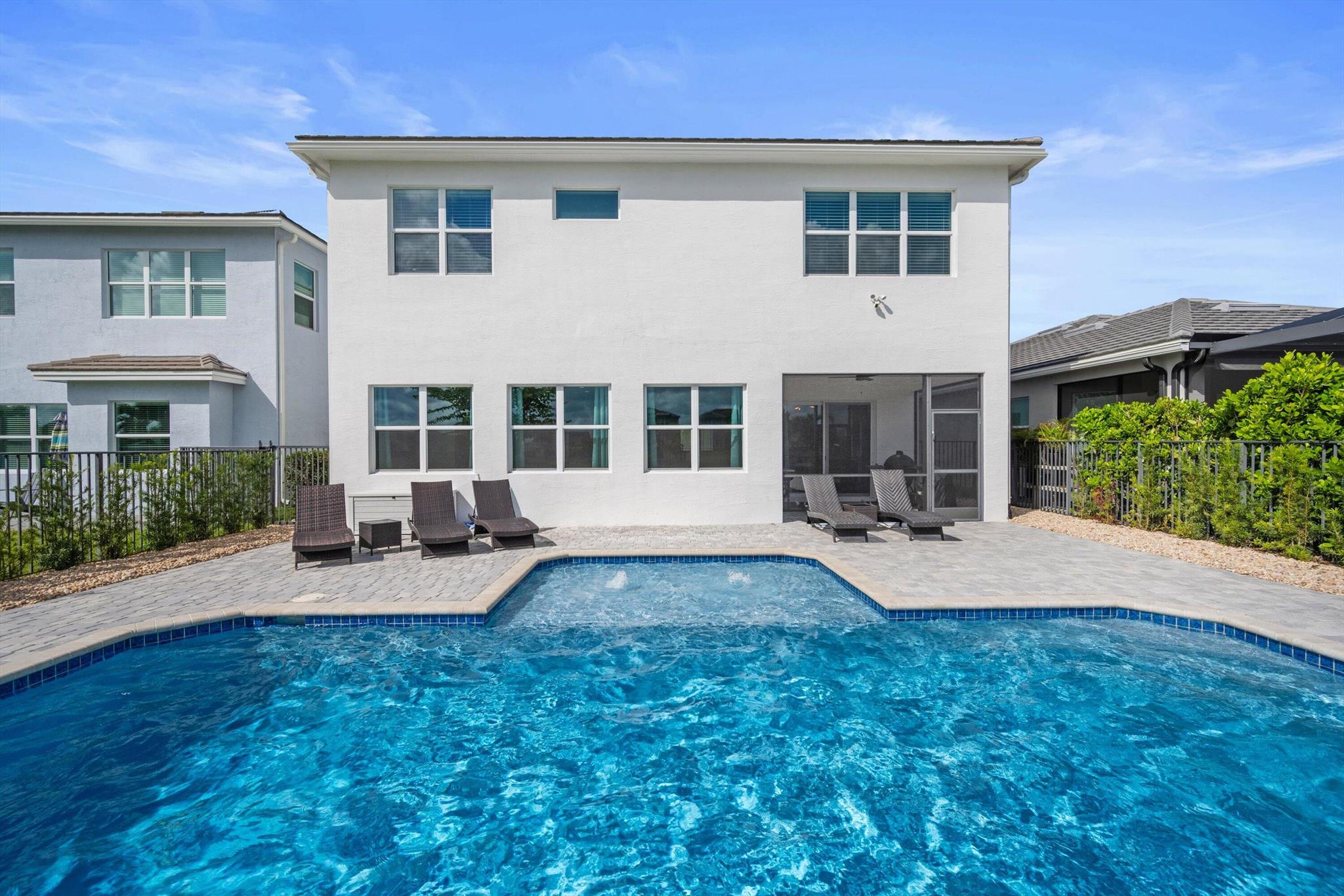 15769 Goldfinch Circle