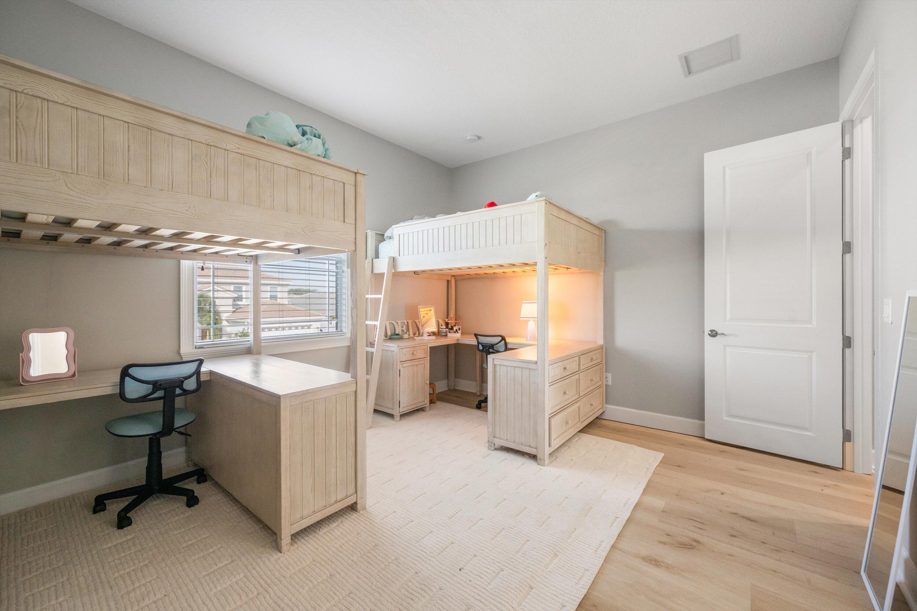 15769 Goldfinch Circle