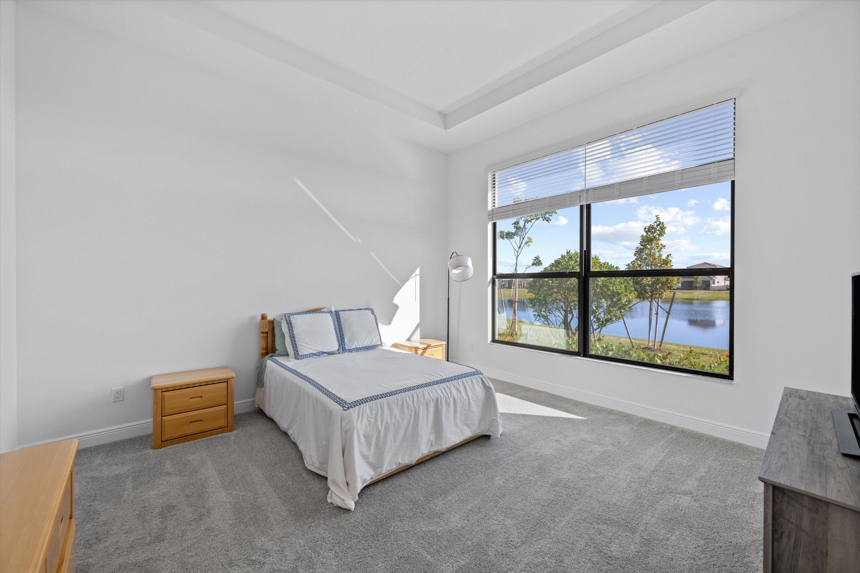 4823 Saint Armands Way