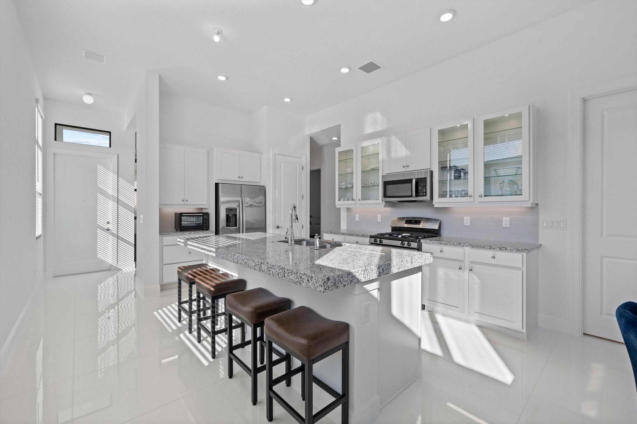 4823 Saint Armands Way