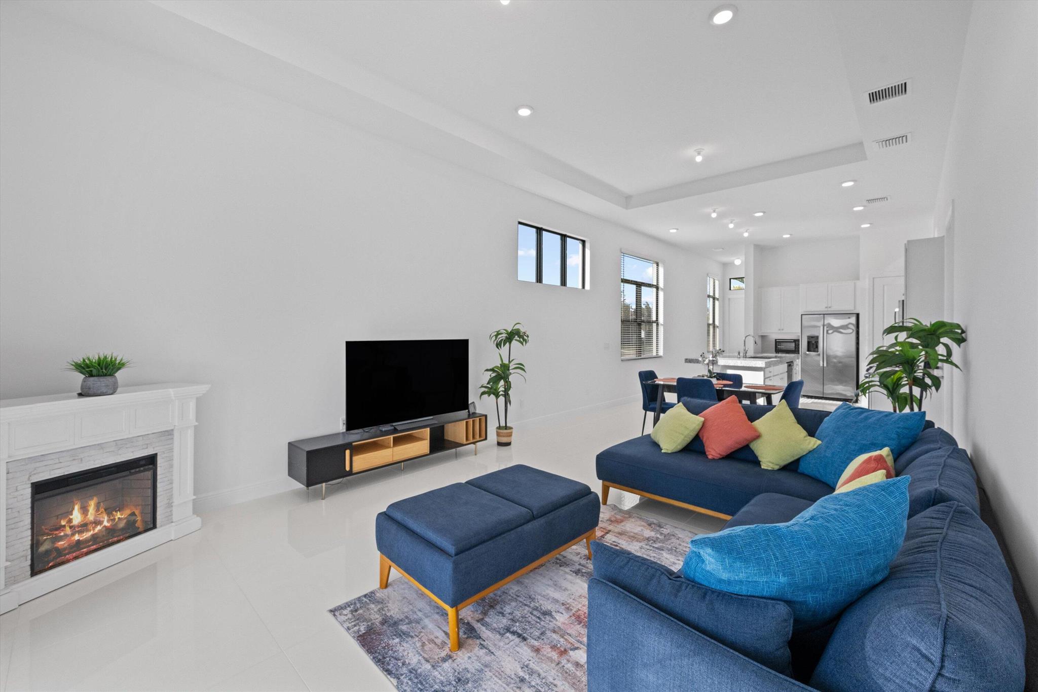 4823 Saint Armands Way