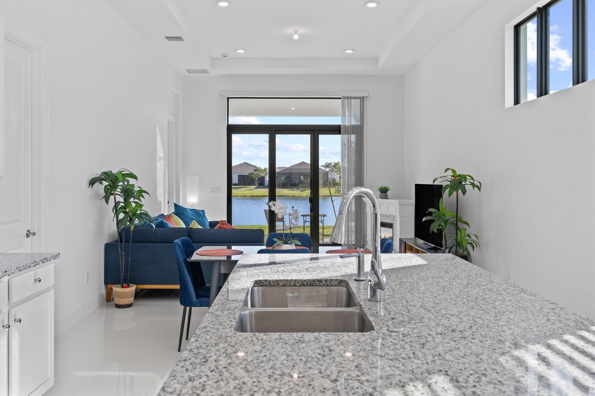 4823 Saint Armands Way