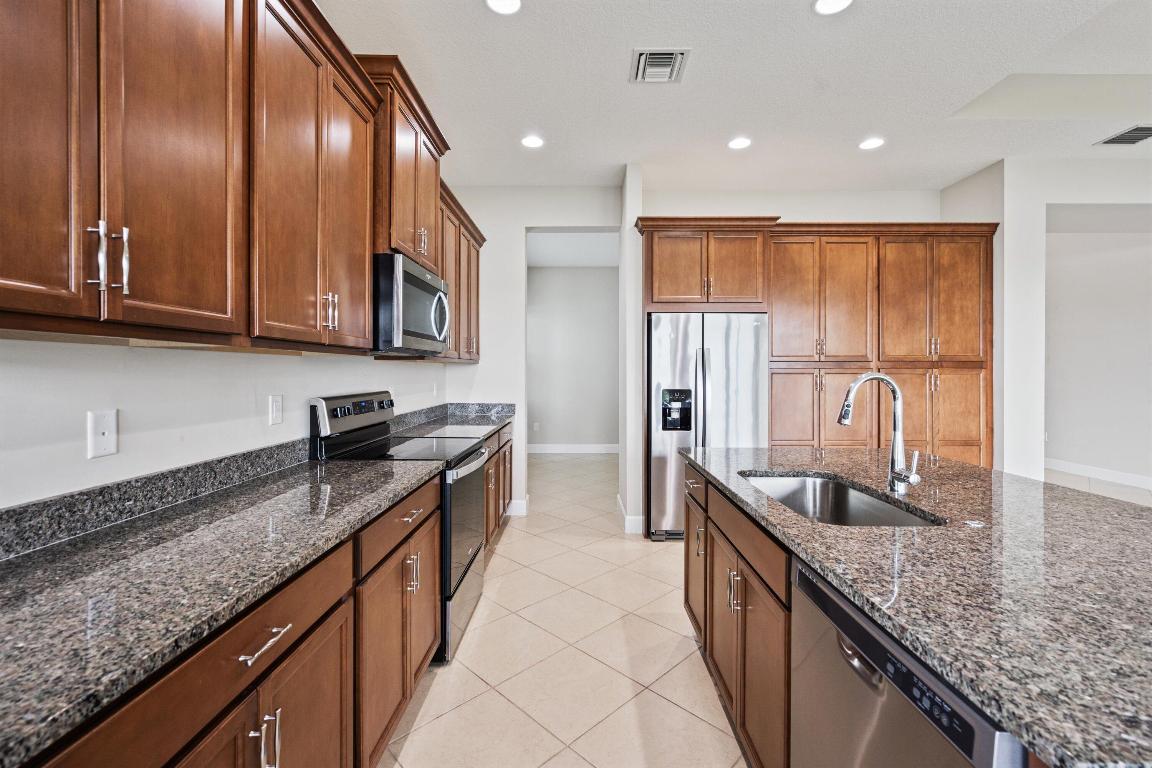 15268 Goldfinch Circle, Westlake