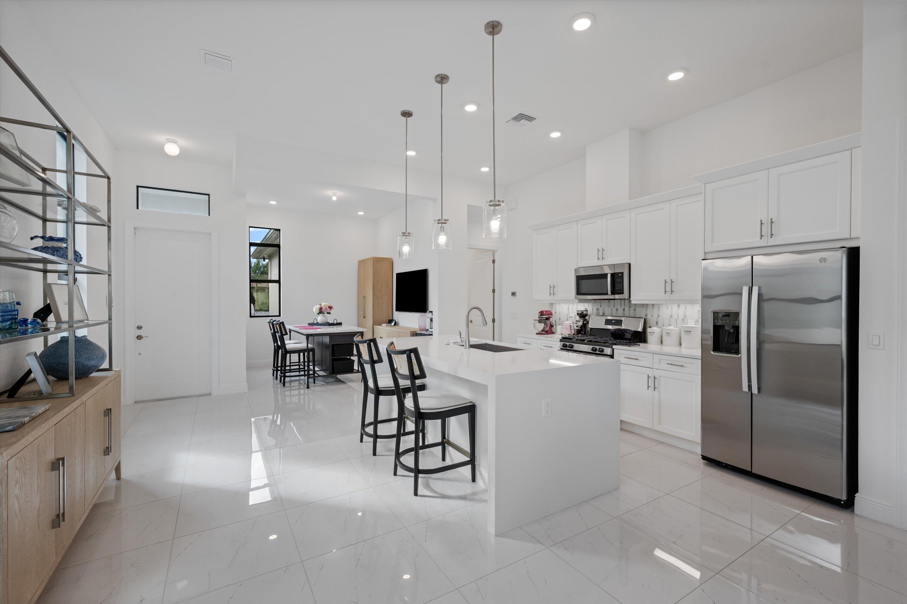 4891 Rivo Alto Circle