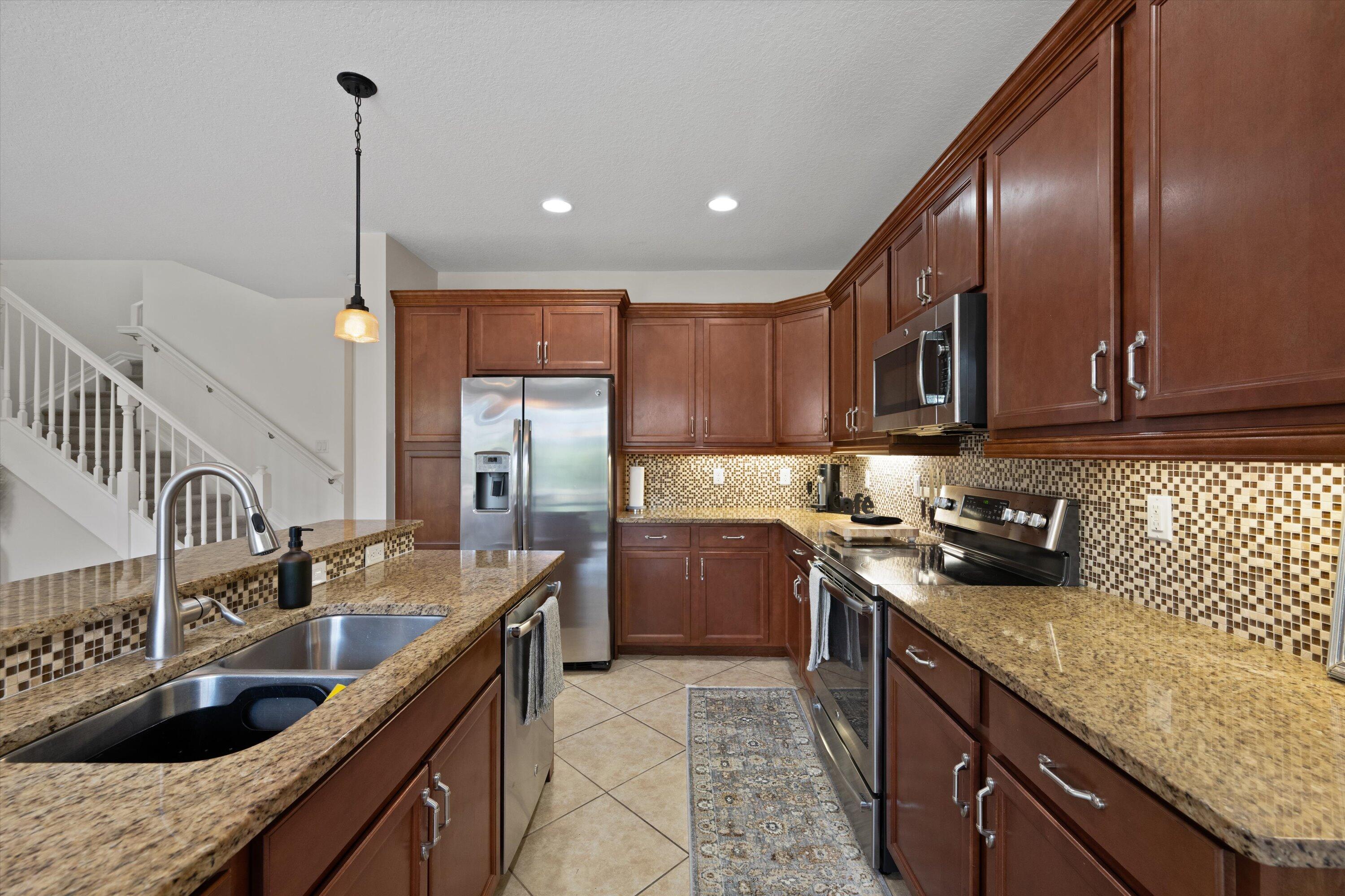 4581 Tara Cove Way Way