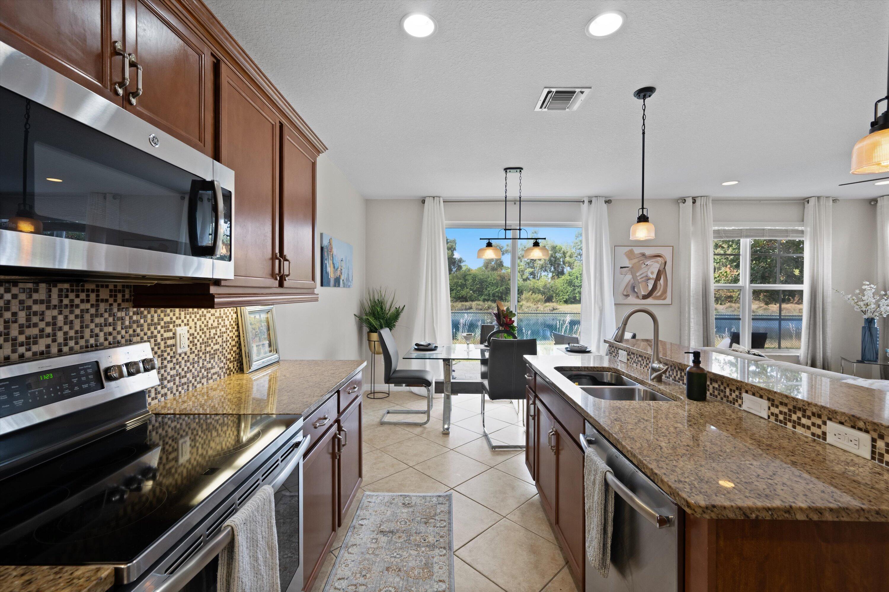 4581 Tara Cove Way Way