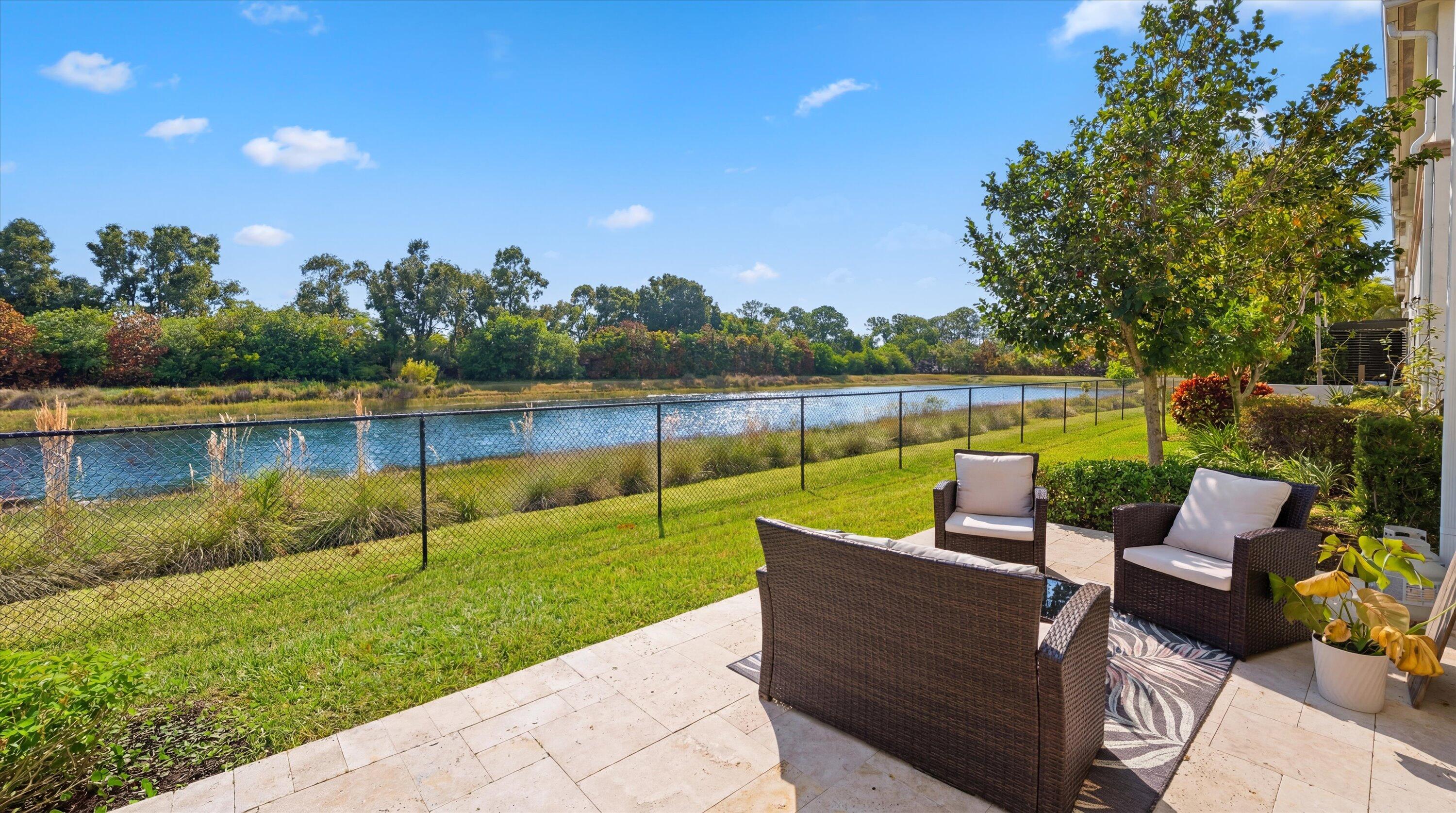 4581 Tara Cove Way Way