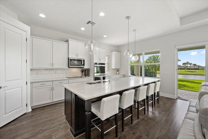 15557 Goldfinch Circle