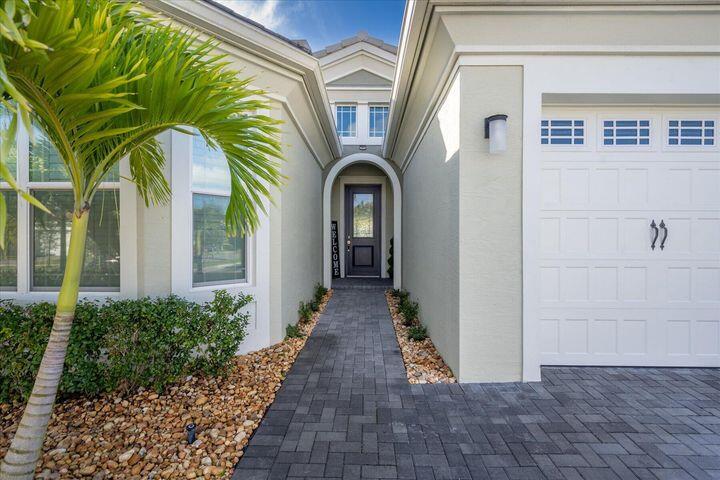 15557 Goldfinch Circle