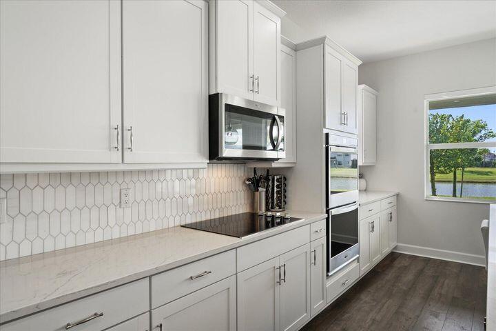 15557 Goldfinch Circle