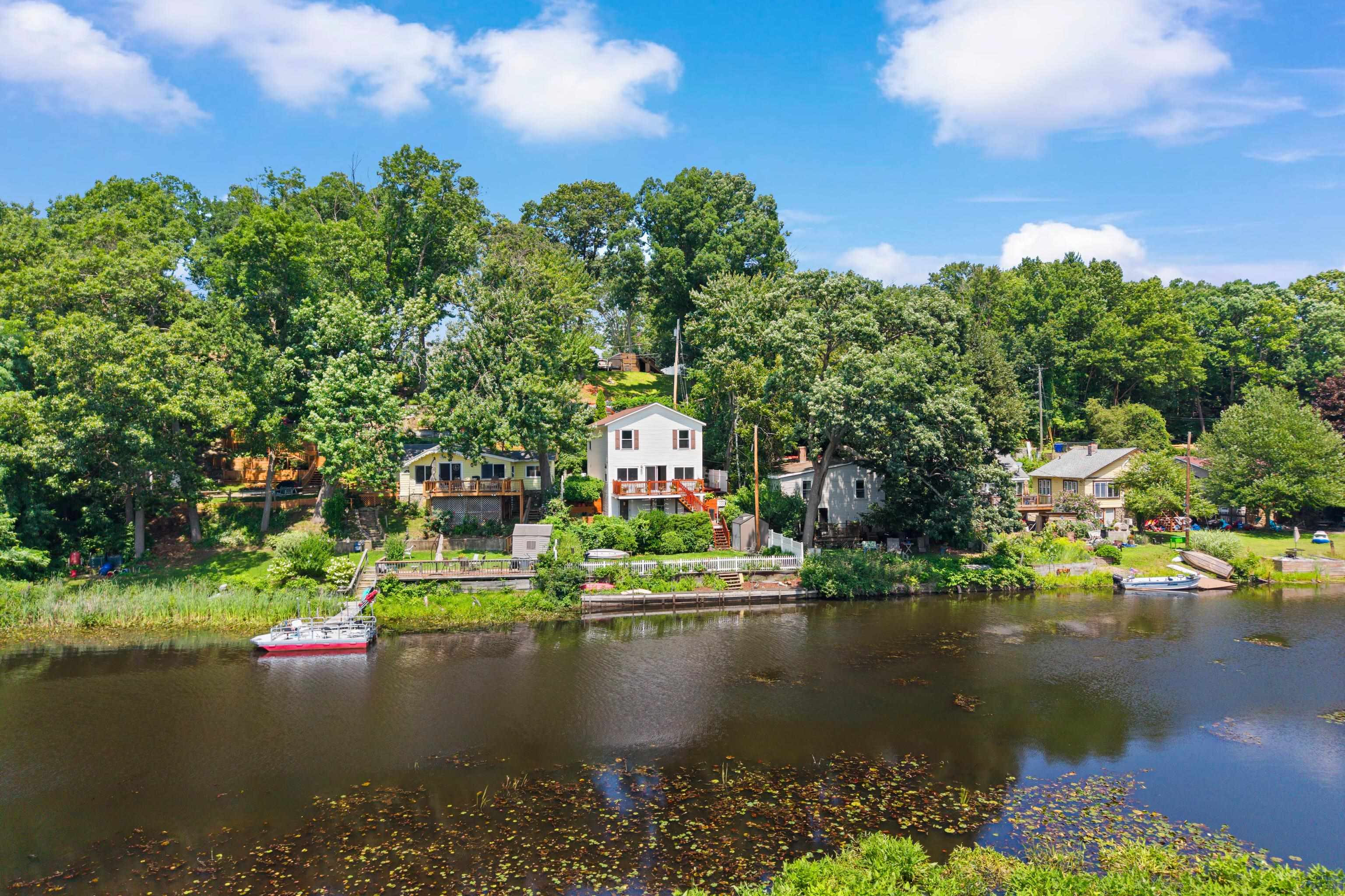 20 Pond Drive