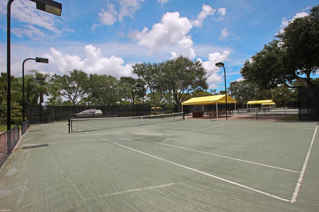 1615 Fairway Terrace