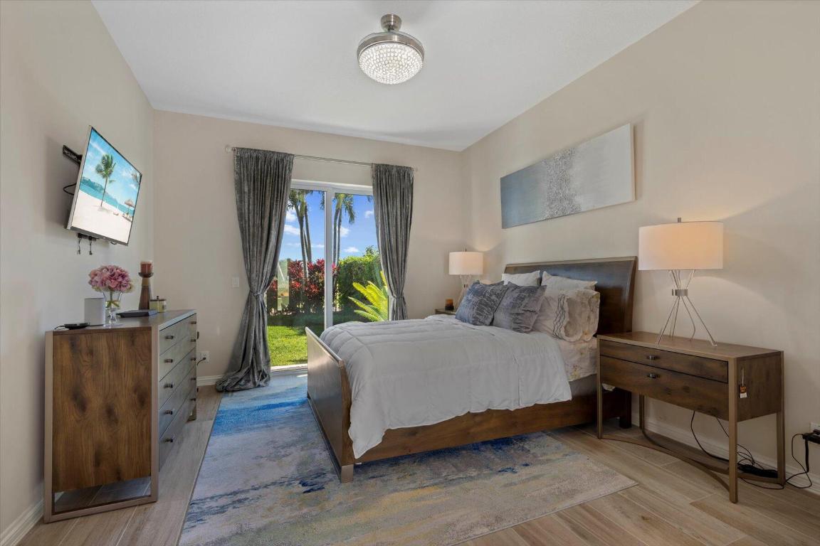 1700 Cypress Terrace Court