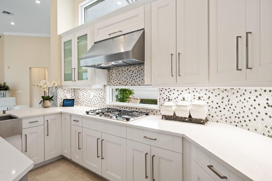 1700 Cypress Terrace Court