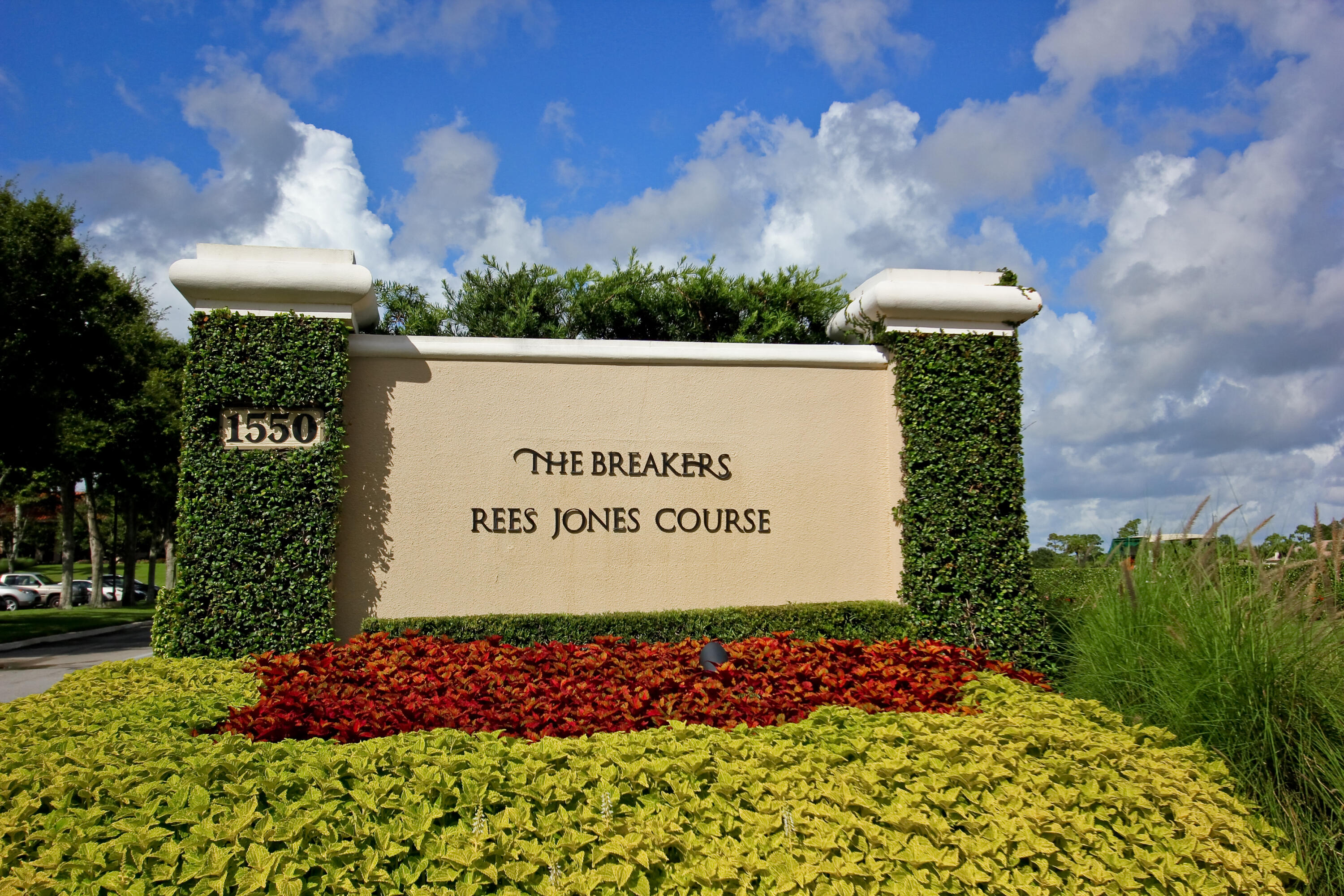 9445 E Fairway Terrace