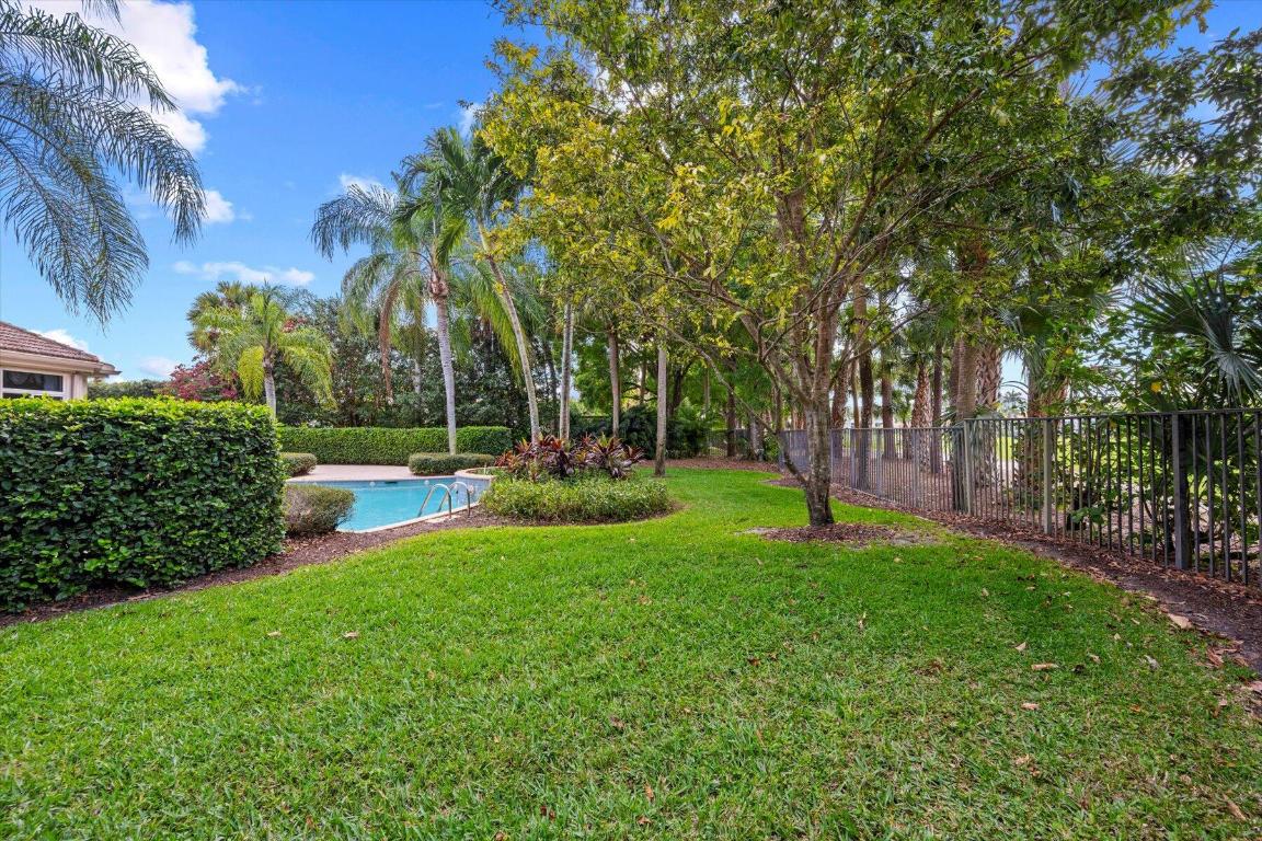 1146 Breakers West Boulevard