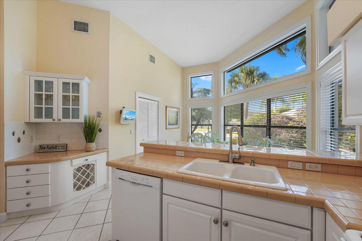 1106 Sand Drift Way A