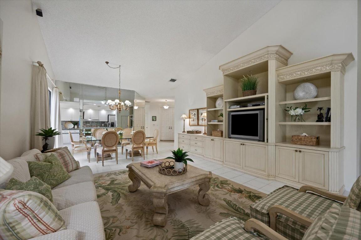 1605 Fairway Terrace