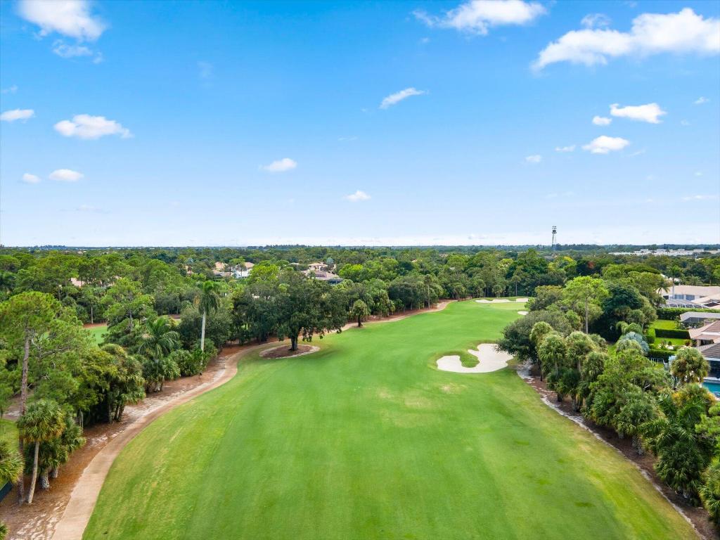 1605 Fairway Terrace