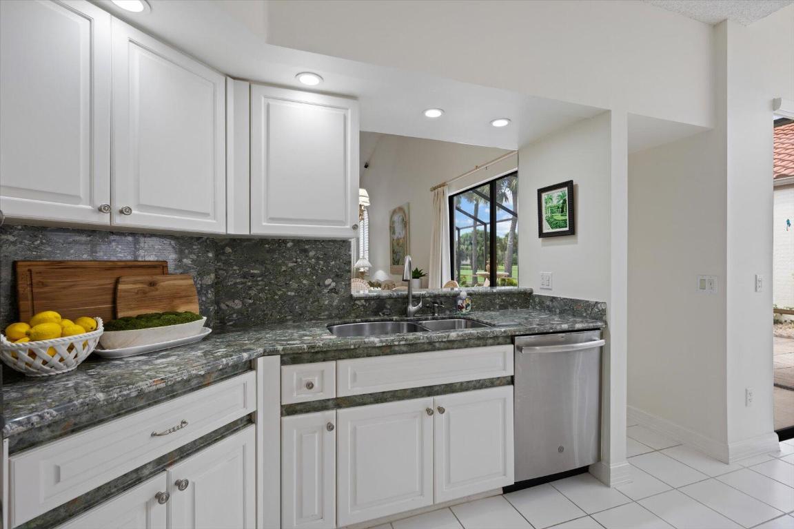 1605 Fairway Terrace