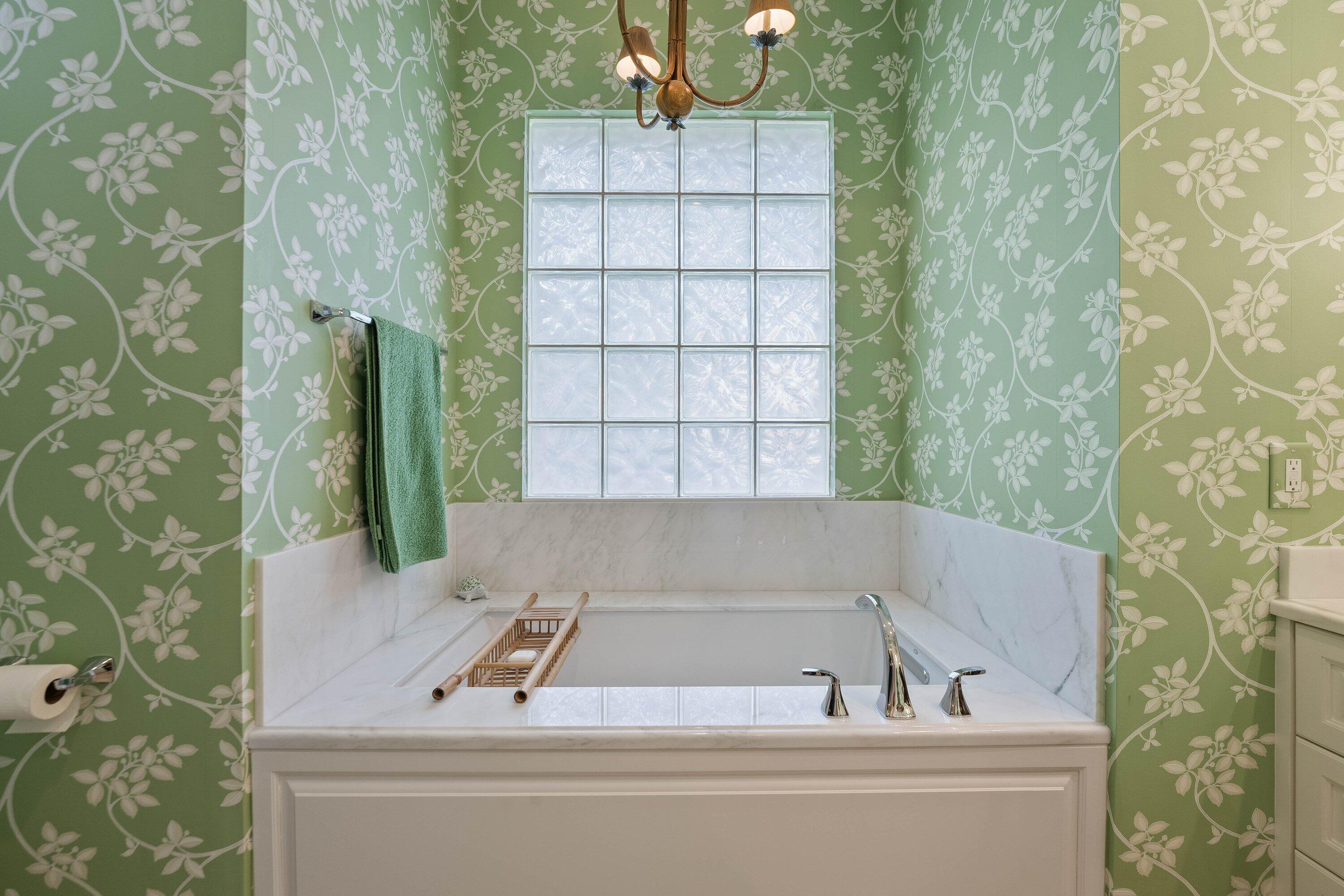 1840 Breakers Pointe Way