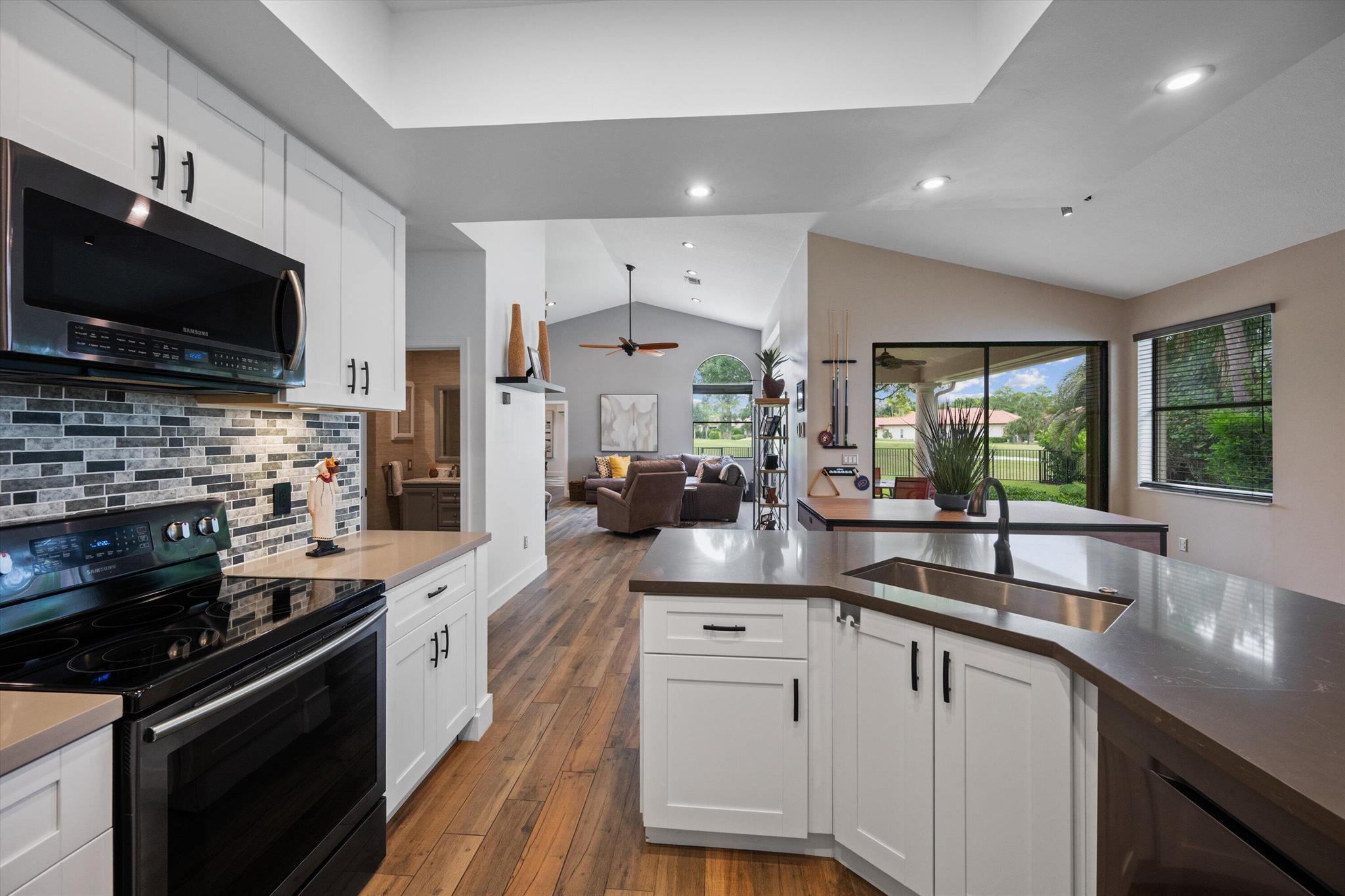 9453 E Fairway Terrace