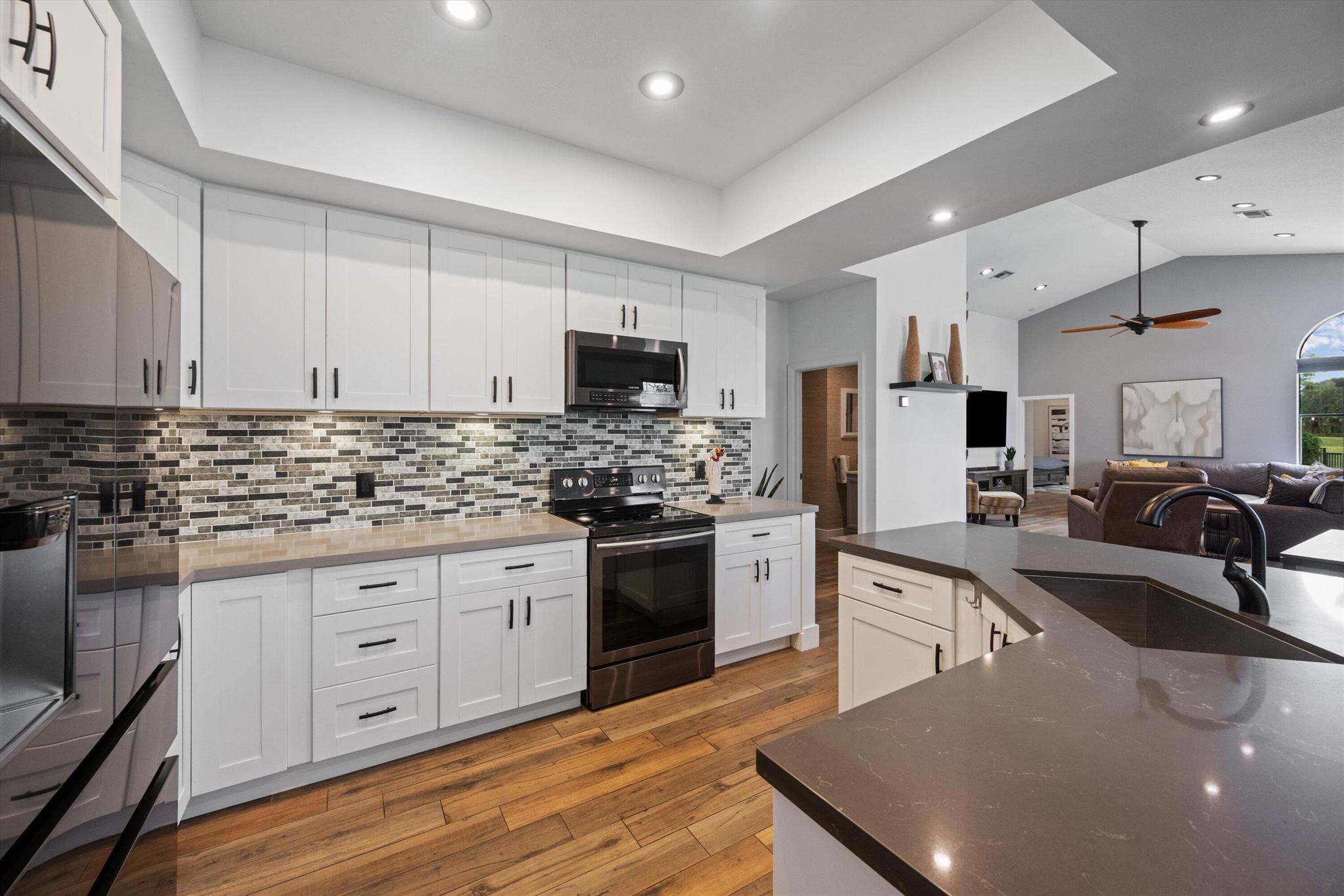 9453 E Fairway Terrace