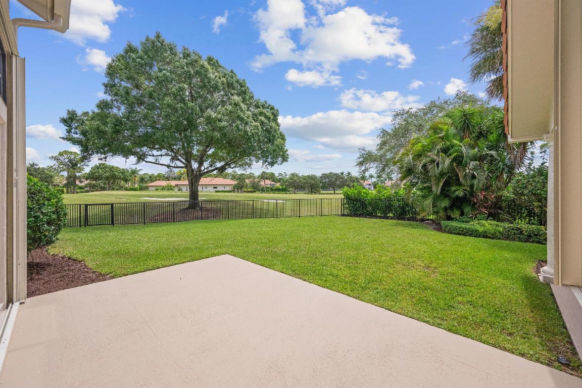 9453 E Fairway Terrace